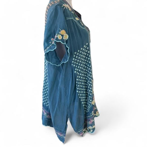 JOHNNY WAS Blue Floral Embroidered Tunic Blouse Size XL Boho Peasant Top - Picture 4 of 8